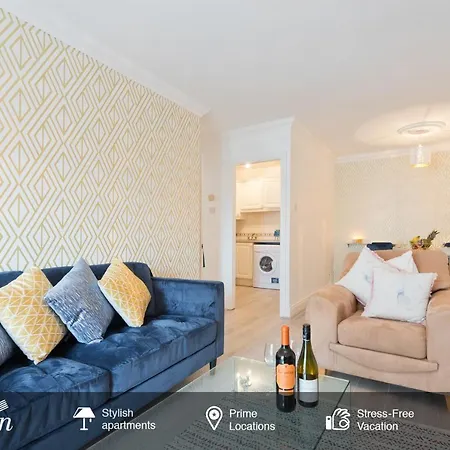 Apartment Sweet Lansdowne Square